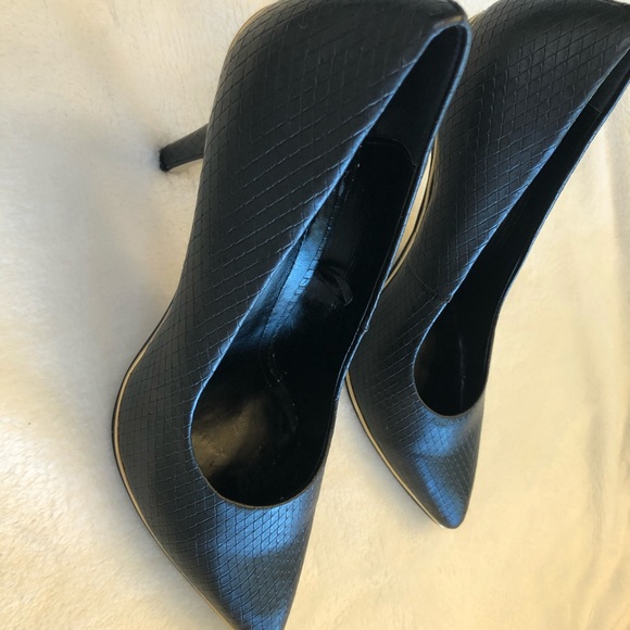Andrew Marc Shoes - Marc New York black fancy heels